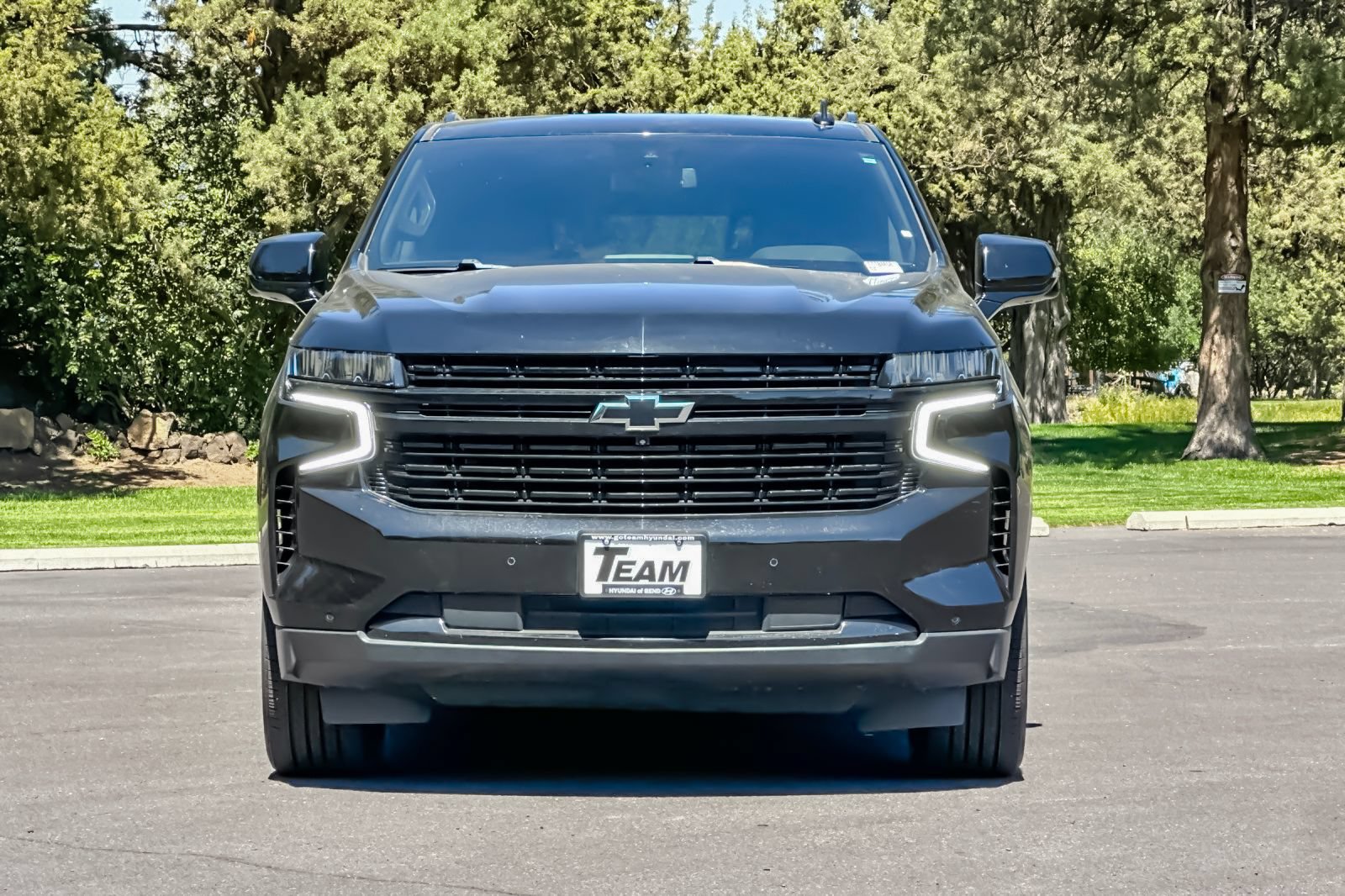 Used 2024 Chevrolet Suburban RST w/ Luxury Package AWD/4WD image 10