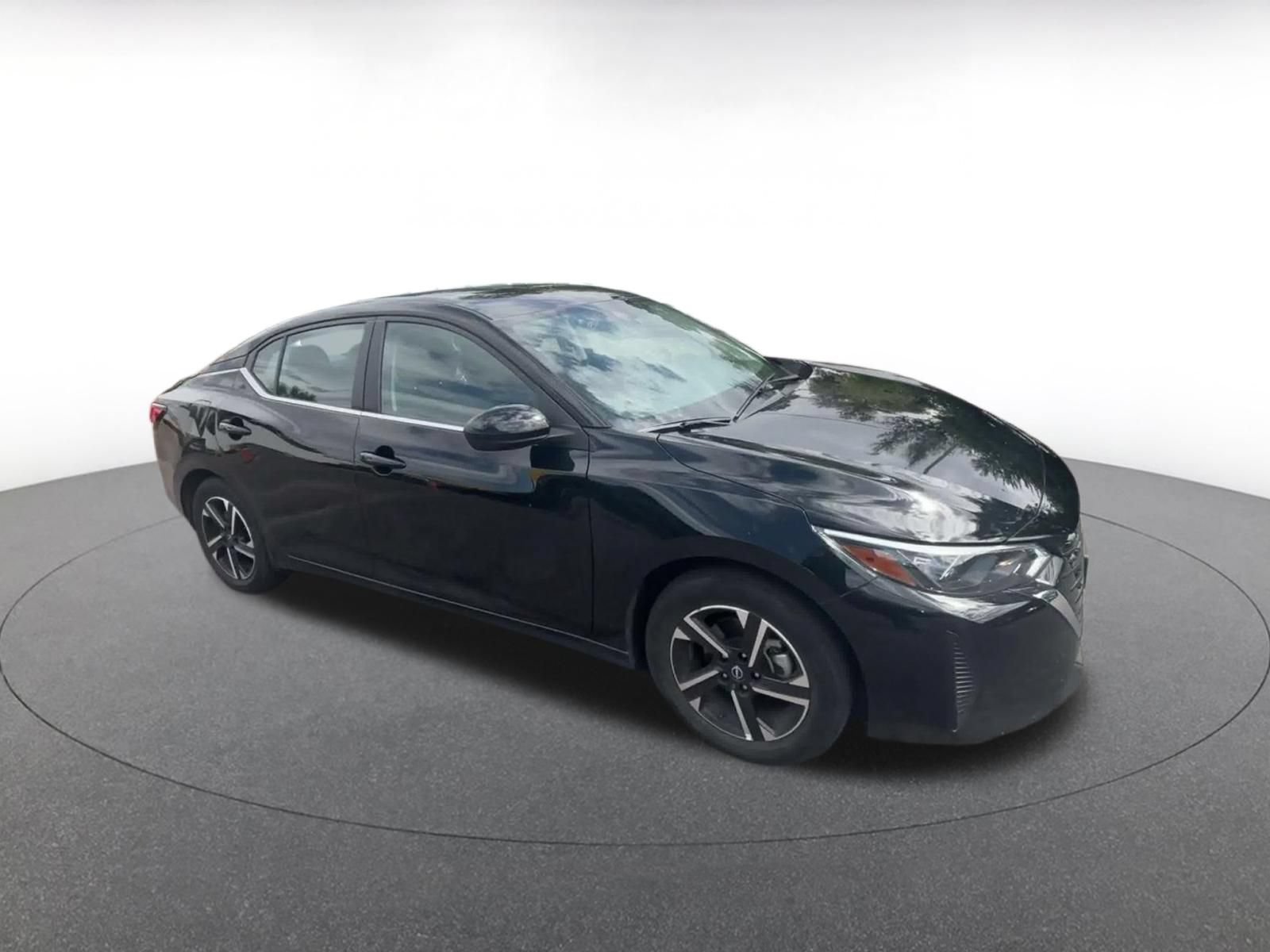 Used 2025 Nissan Sentra SV FWD video 2