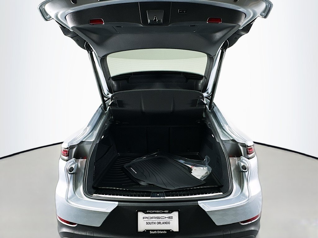 New 2026 Porsche Cayenne Coupe AWD/4WD image 27