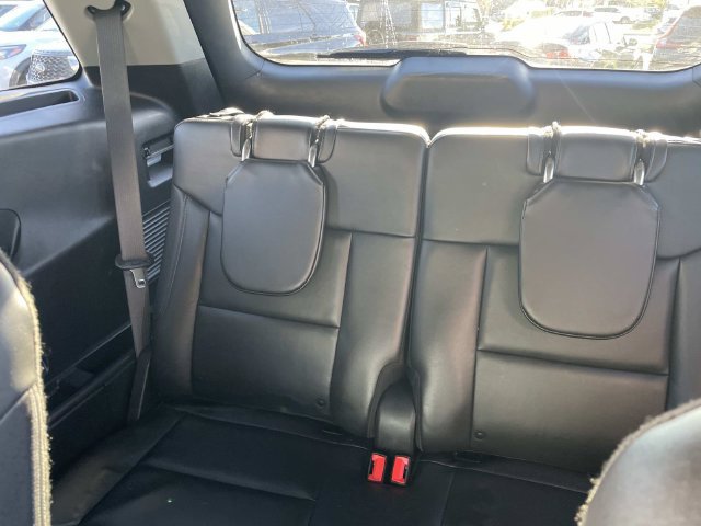 Used 2023 Ford Explorer XLT w/ Equipment Group 202A AWD/4WD image 21
