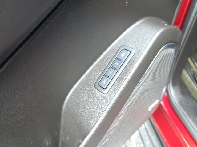 Used 2016 GMC Yukon SLT w/ Open Road Package image 18