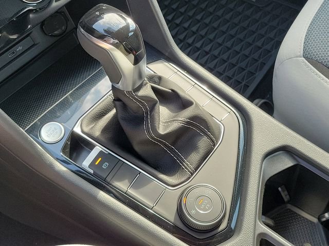 New 2025 Volkswagen Taos S image 15