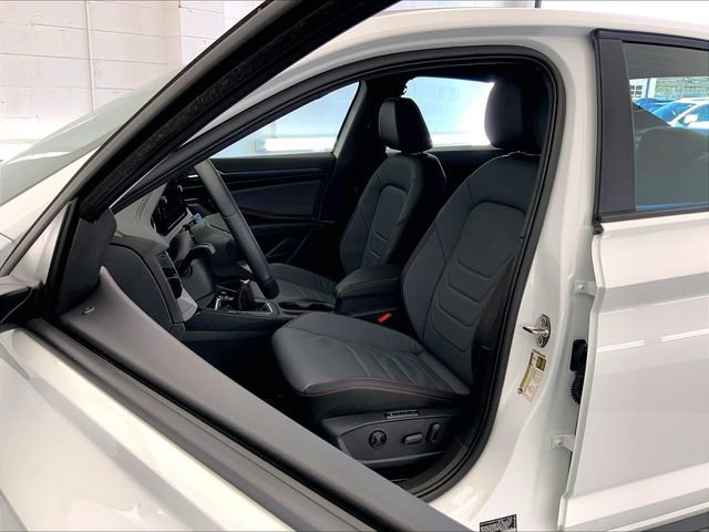 Certified 2025 Volkswagen Jetta GLI Autobahn image 25