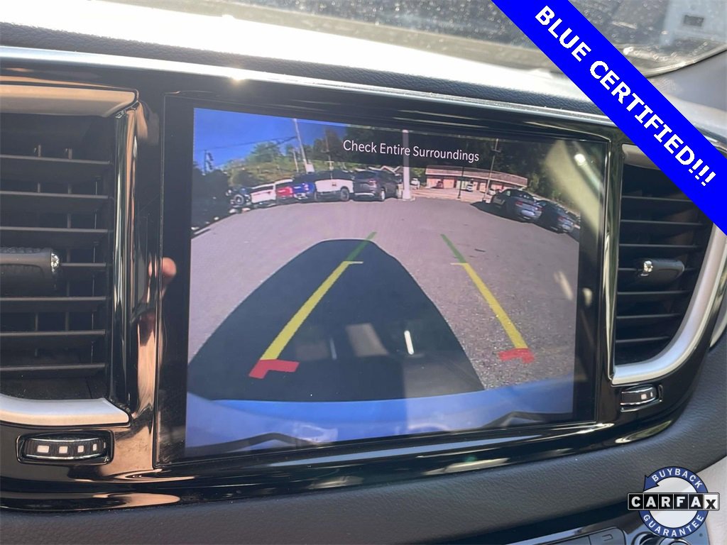 Used 2022 Chrysler Pacifica Touring-L image 27