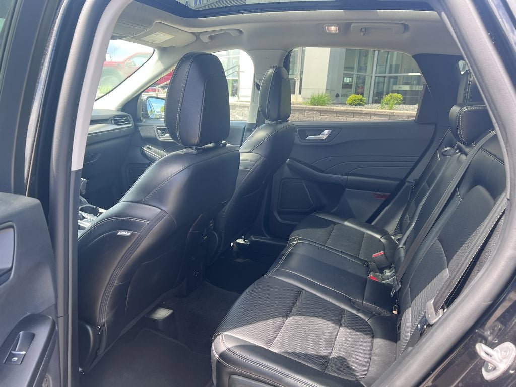 Used 2022 Ford Escape Titanium AWD/4WD image 12