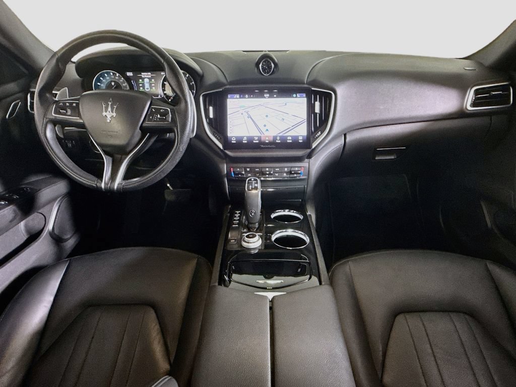 Used 2023 Maserati Ghibli Modena RWD image 9