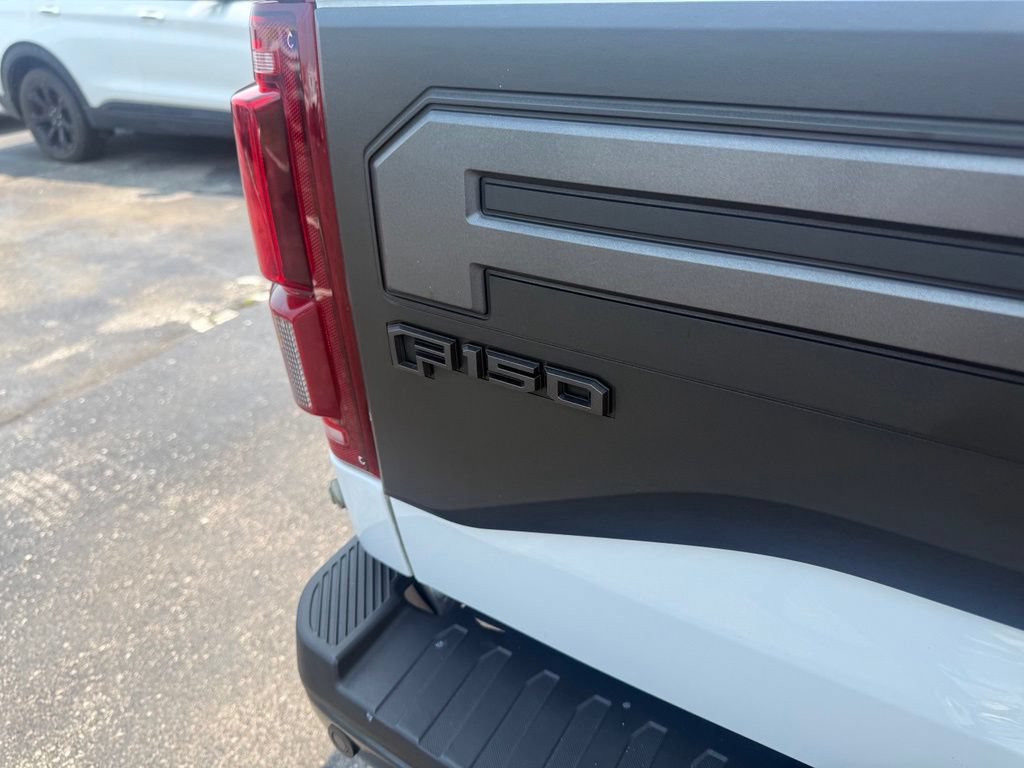 Used 2019 Ford F150 Raptor w/ Equipment Group 802A Luxury AWD/4WD image 54