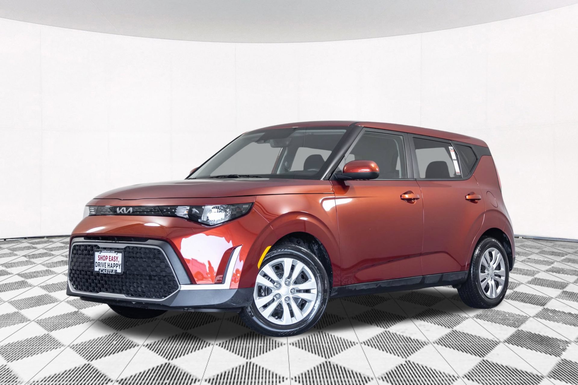 Used 2024 Kia Soul LX FWD image 2