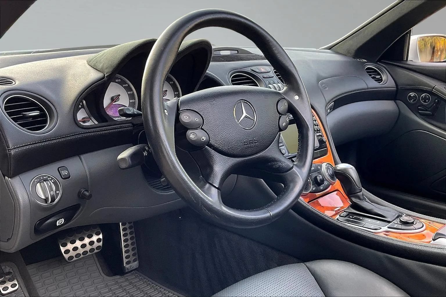 Used 2004 Mercedes-Benz SL 55 AMG image 16
