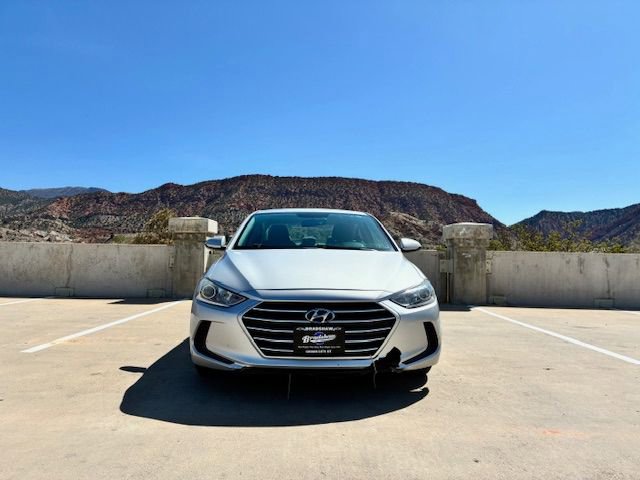 Used 2017 Hyundai Elantra SE image 5