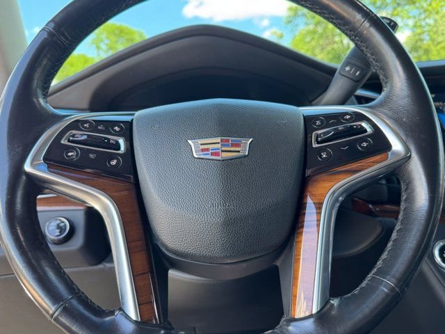Used 2016 Cadillac Escalade Luxury AWD/4WD image 6