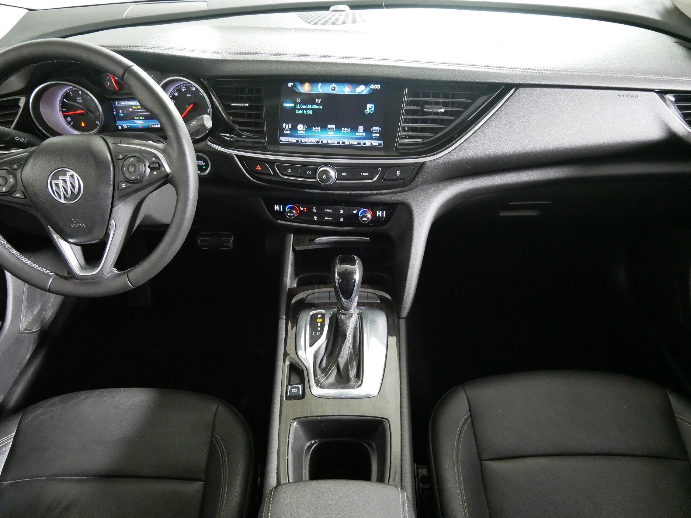 Used 2018 Buick Regal Essence image 10