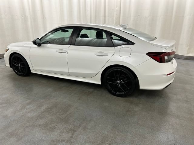 Used 2025 Honda Civic Sport image 3