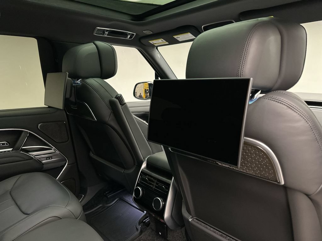 Certified 2025 Land Rover Range Rover Autobiography AWD/4WD image 20