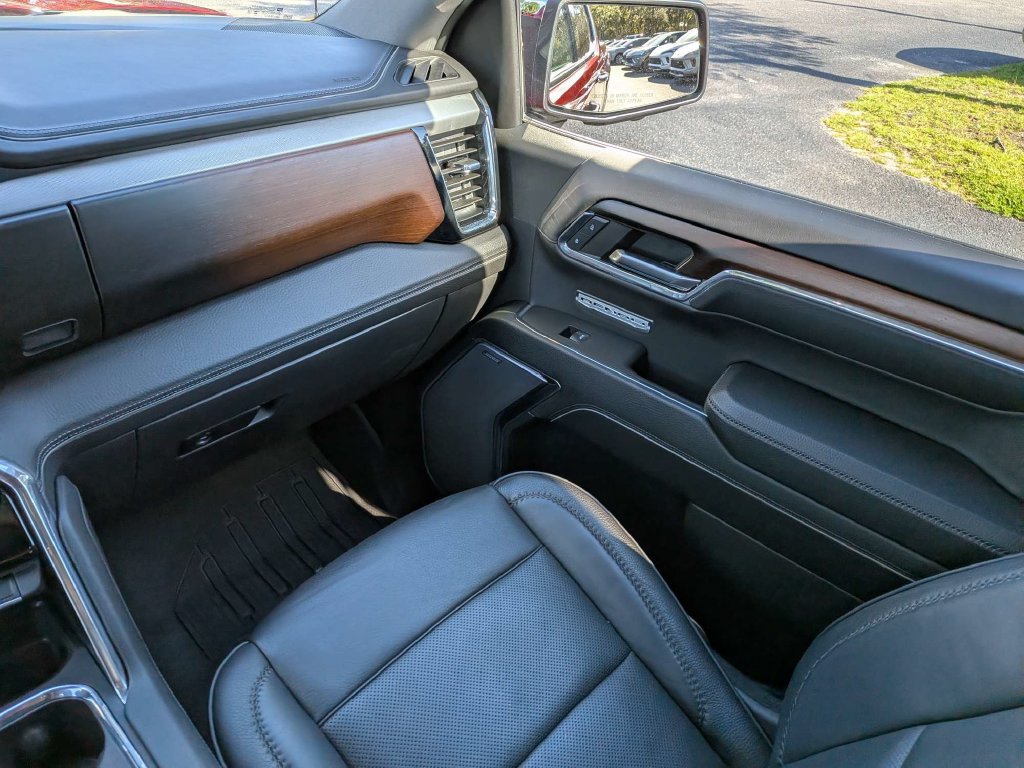 Used 2024 GMC Sierra 1500 Denali w/ Denali Reserve Package AWD/4WD image 16