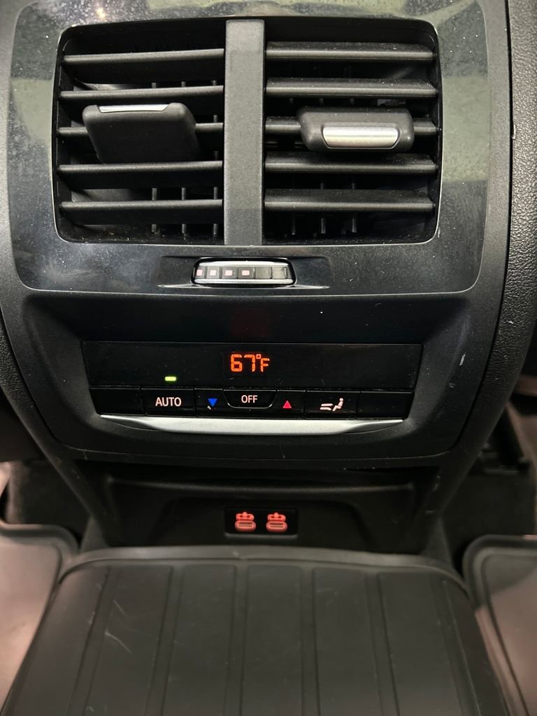 Used 2021 BMW X3 sDrive30i w/ Convenience Package image 17