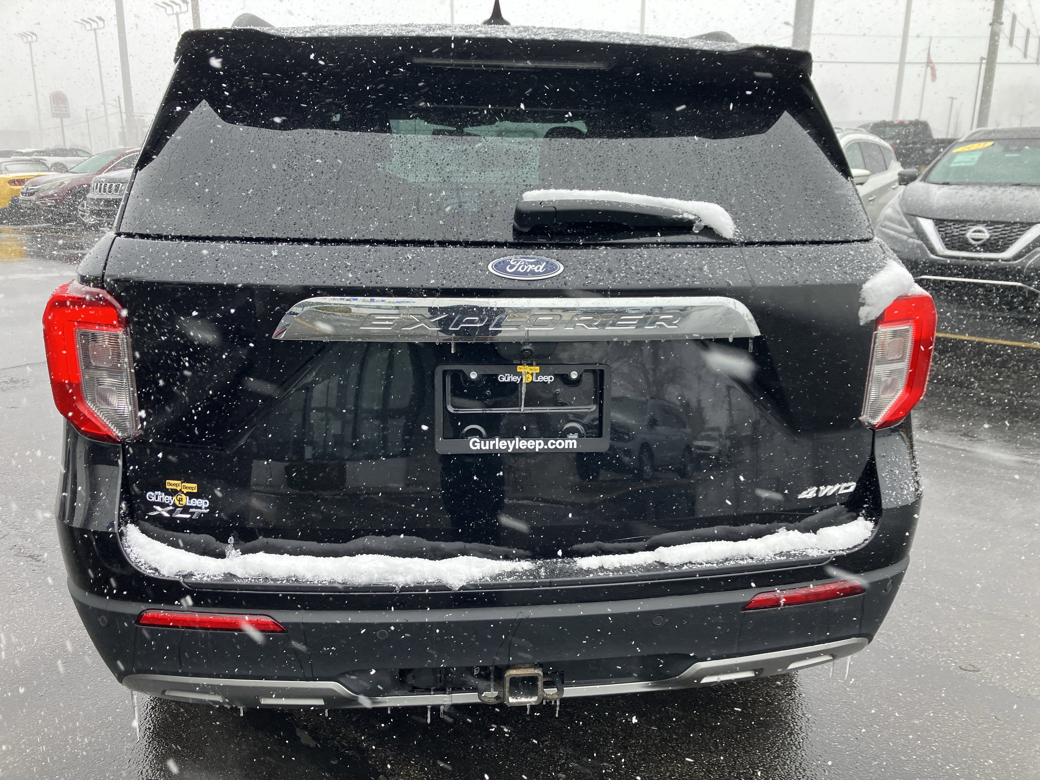 Certified 2022 Ford Explorer XLT w/ Equipment Group 202A image 6