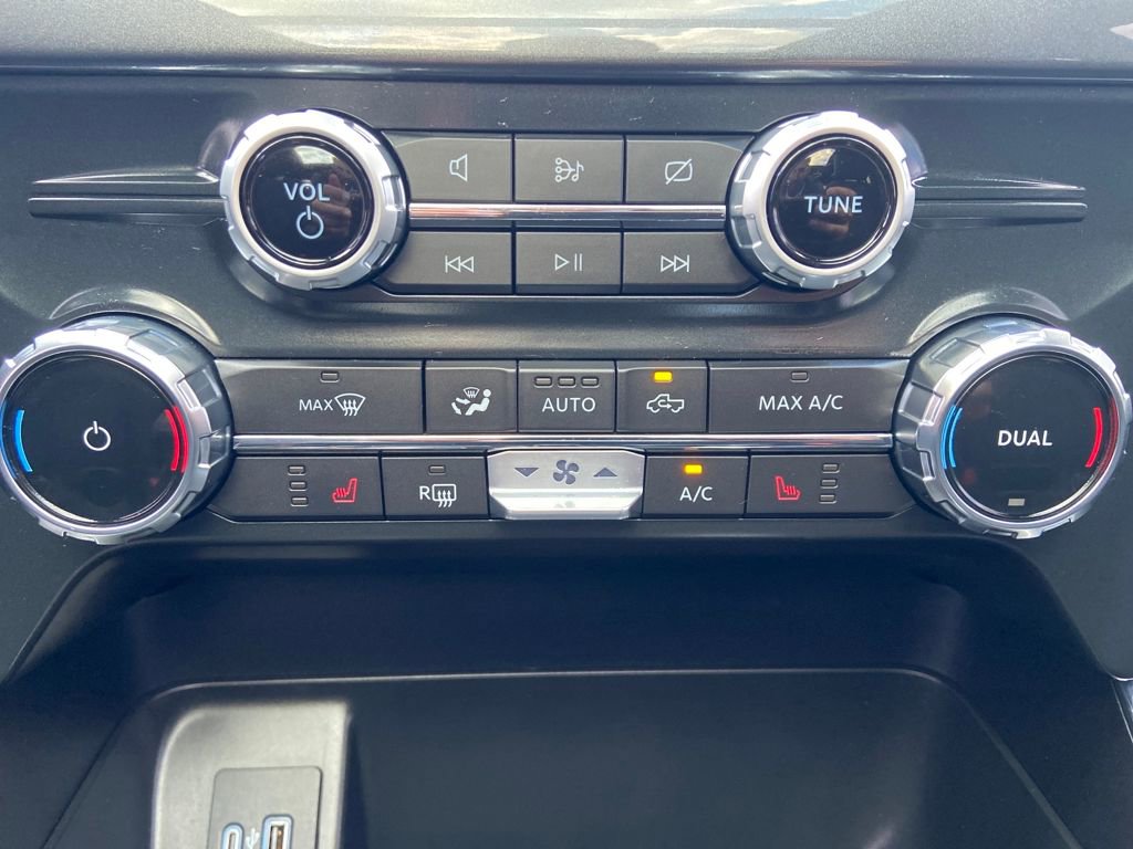 Used 2022 Ford F150 XLT w/ Equipment Group 302A High image 26