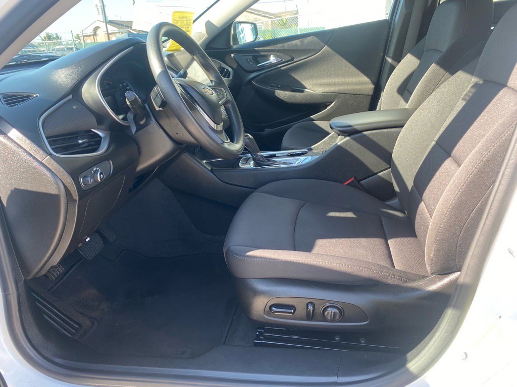 Used 2020 Chevrolet Malibu LS w/ Driver Confidence Package II image 18