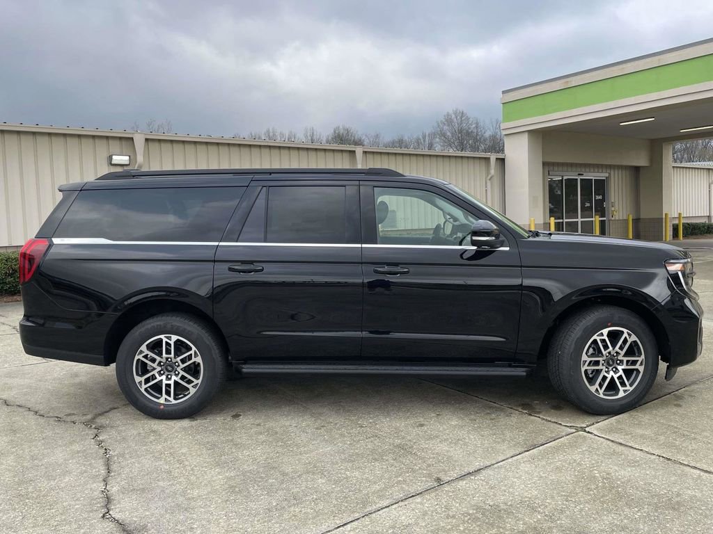 New 2026 Ford Expedition Max Active image 2