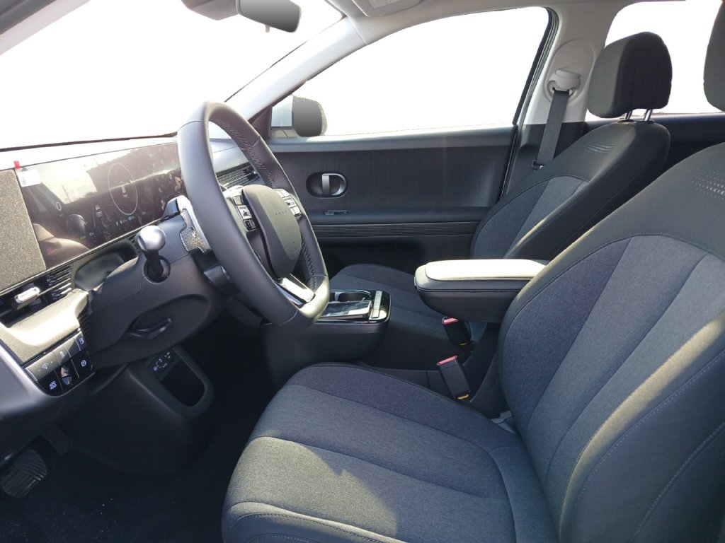 New 2027 Hyundai Ioniq 5 SE RWD image 9