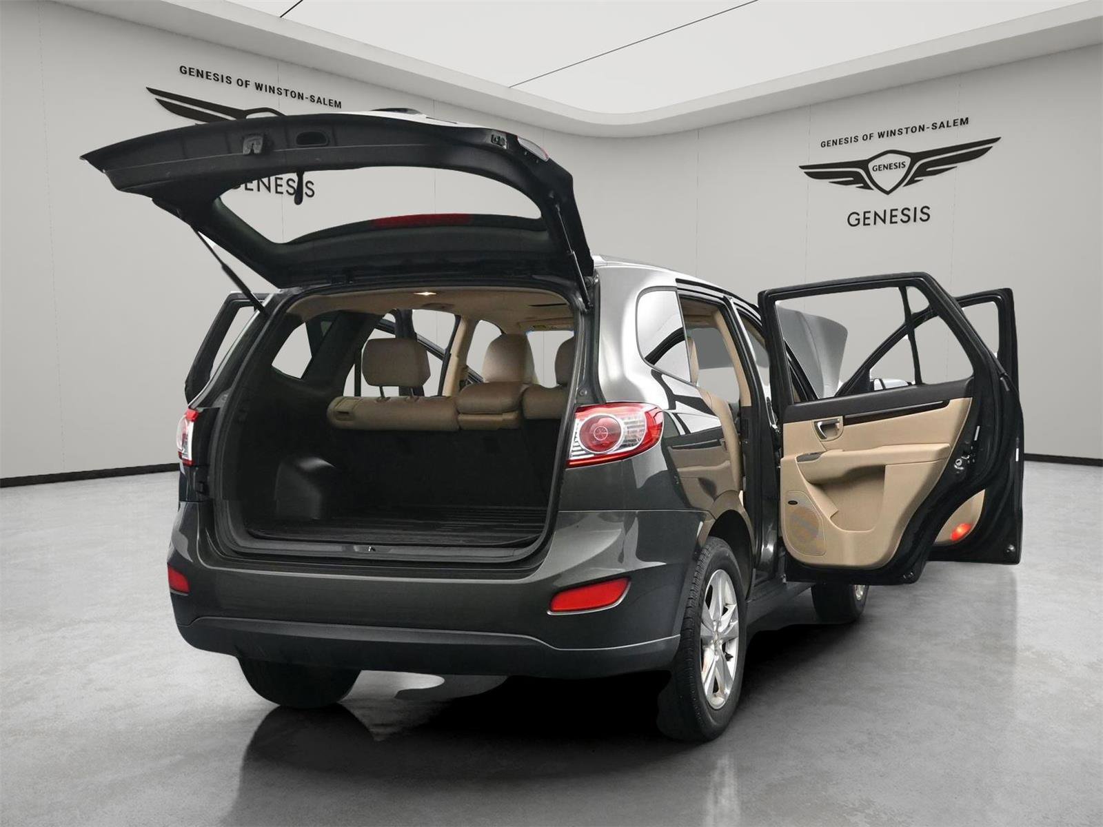Used 2012 Hyundai Santa Fe Limited w/ Navigation Pkg 4 FWD image 22