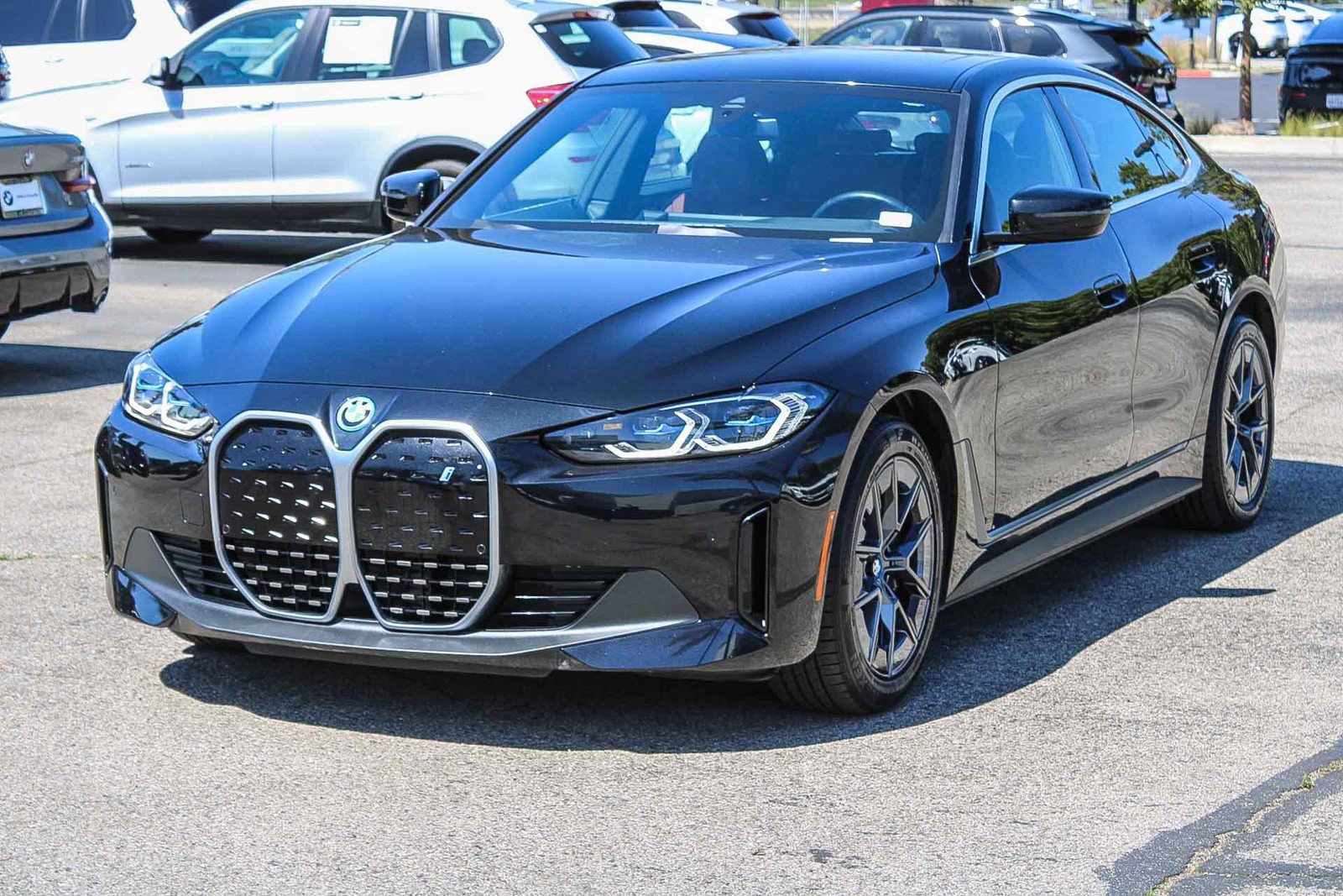 Certified 2023 BMW i4 eDrive40 w/ Premium Package RWD image 3
