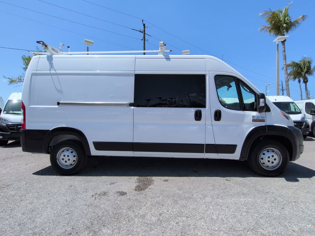 Used 2021 RAM ProMaster 2500 FWD image 4