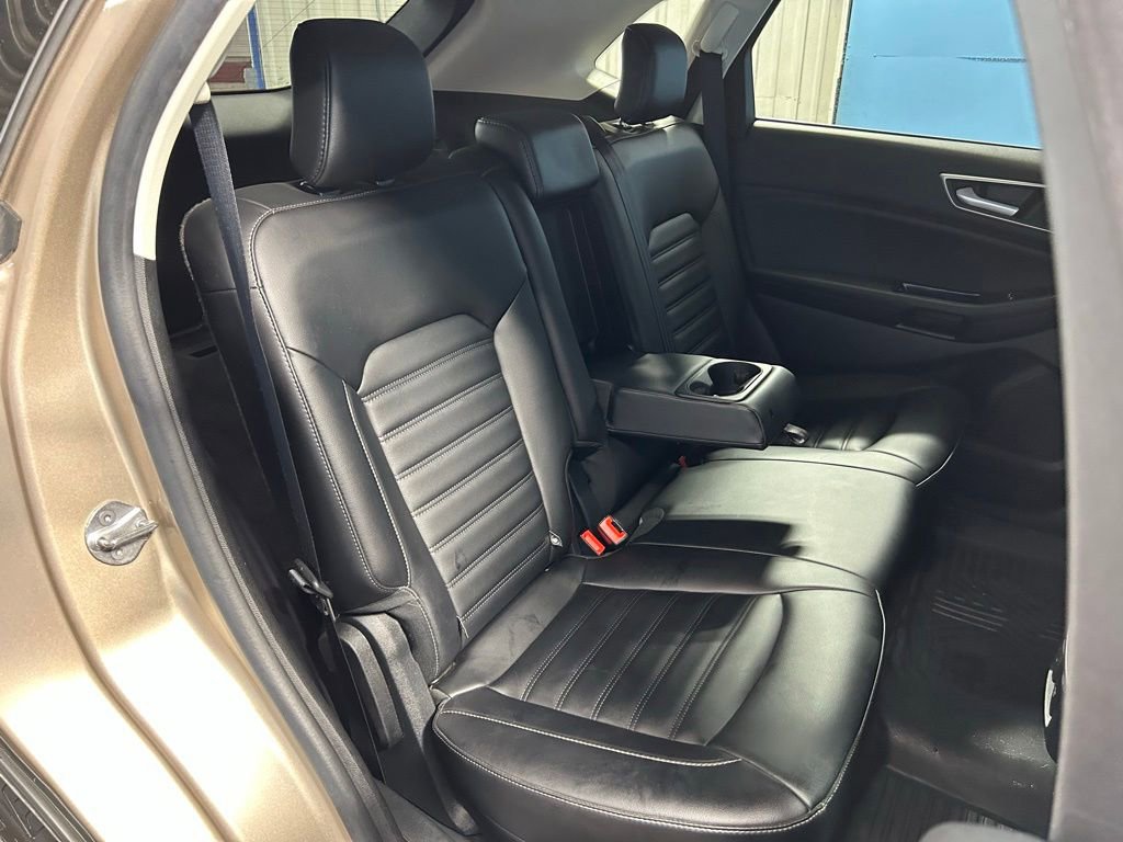 Used 2020 Ford Edge SEL w/ Convenience Package FWD image 46