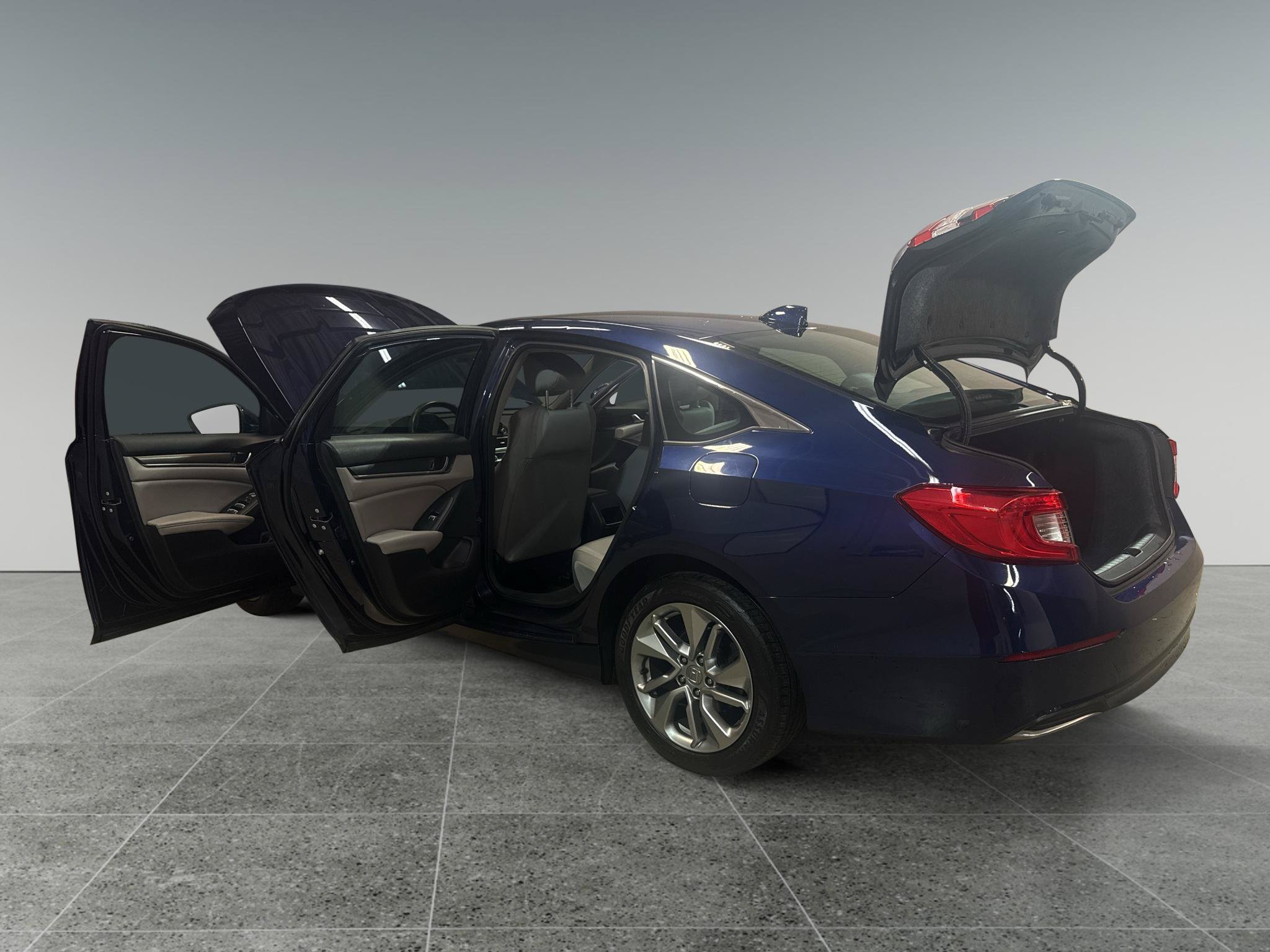 Used 2018 Honda Accord LX image 12
