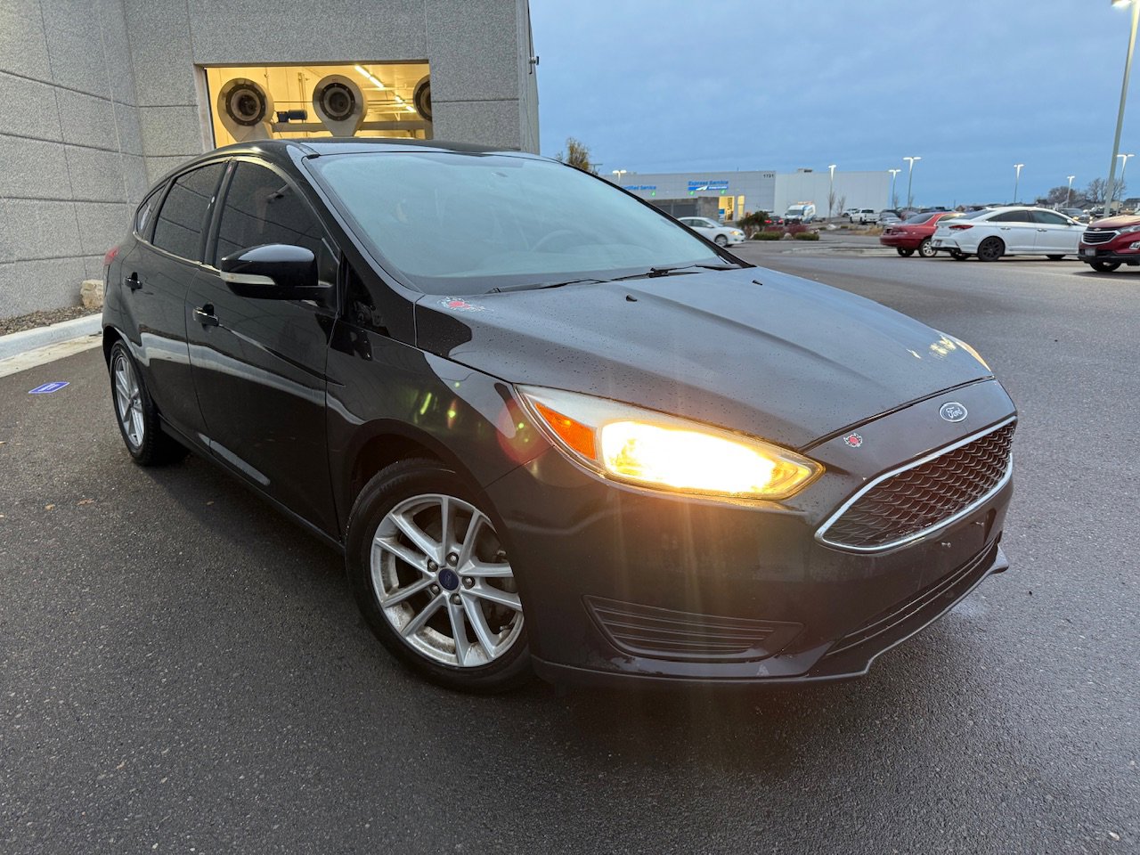 Used 2017 Ford Focus SE w/ Cold Weather Package image 2