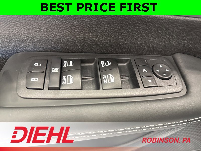 New 2026 Chrysler Pacifica Limited w/ S Appearance Package image 27