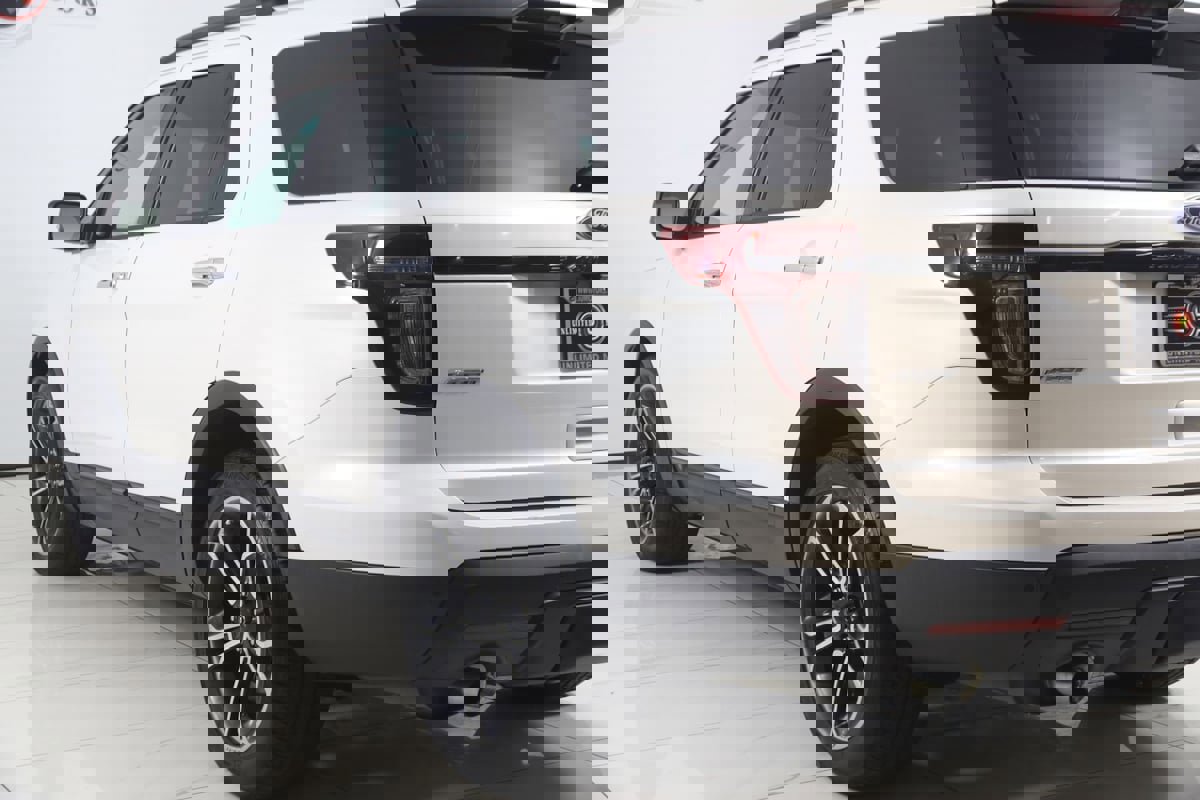 Used 2013 Ford Explorer Sport image 26