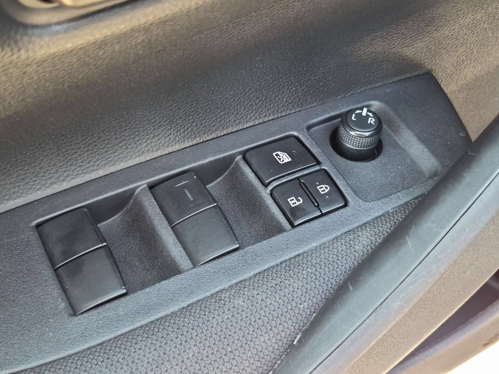 Used 2023 Toyota Corolla LE FWD image 11
