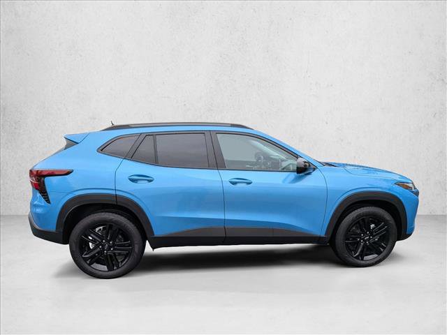 Used 2025 Chevrolet Trax ACTIV w/ Sunroof Package image 4