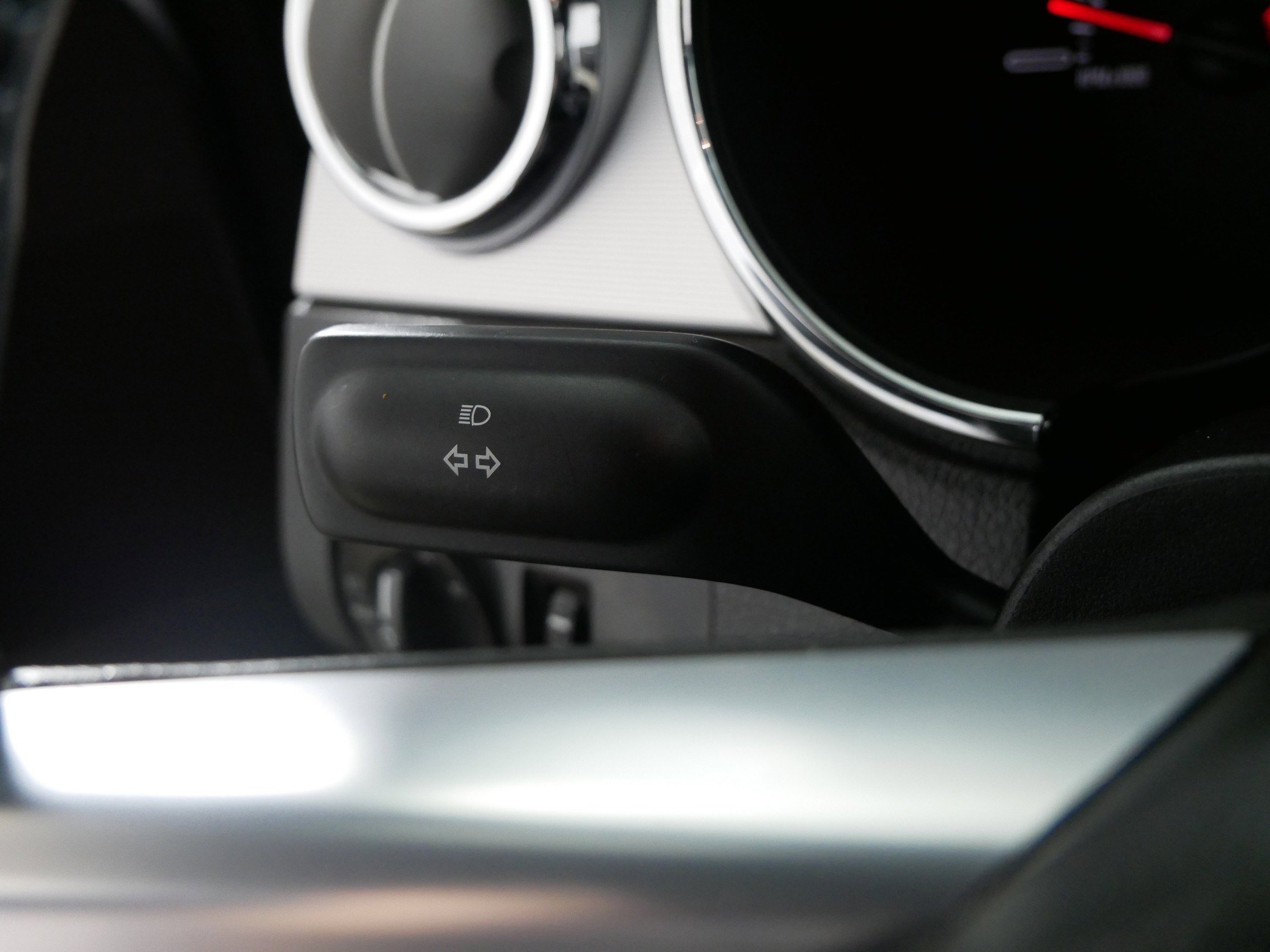 Used 2005 Ford Mustang GT image 32