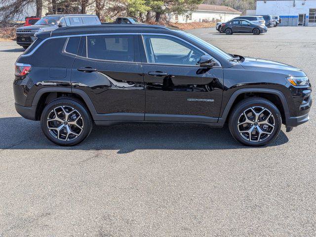 Certified 2025 Jeep Compass Limited image 4