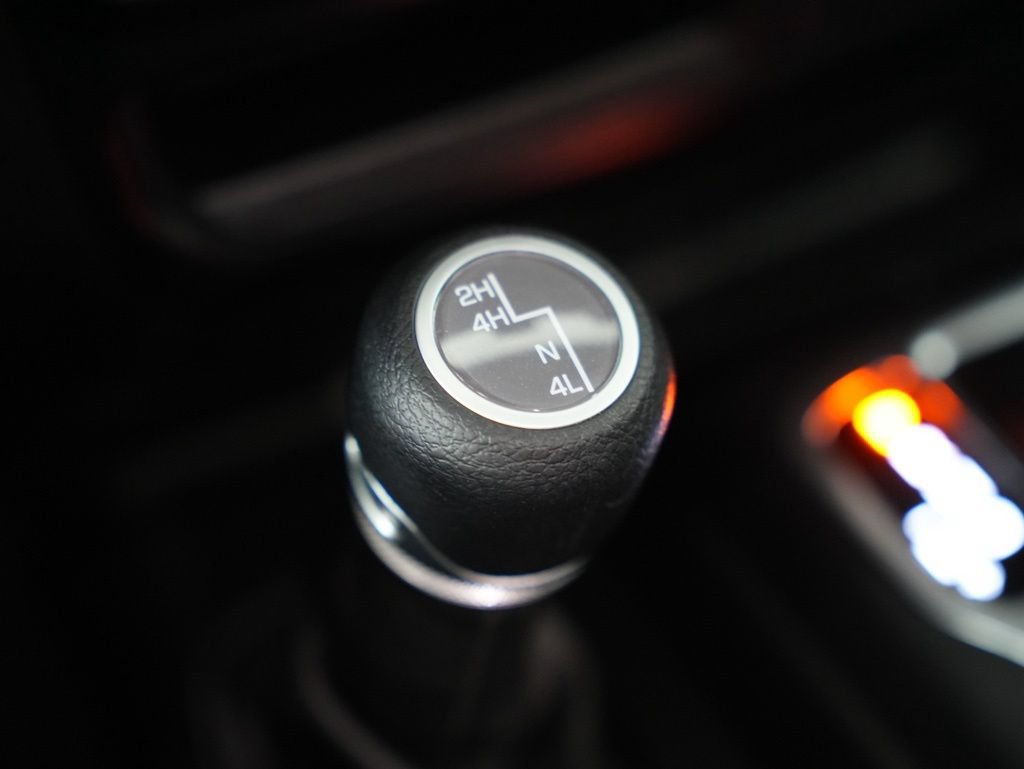 Used 2021 Jeep Wrangler Sport AWD/4WD image 27
