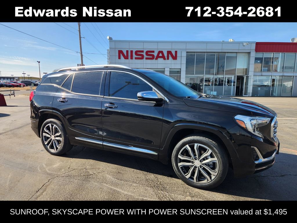 Used 2020 GMC Terrain Denali w/ Denali Premium Package image 1