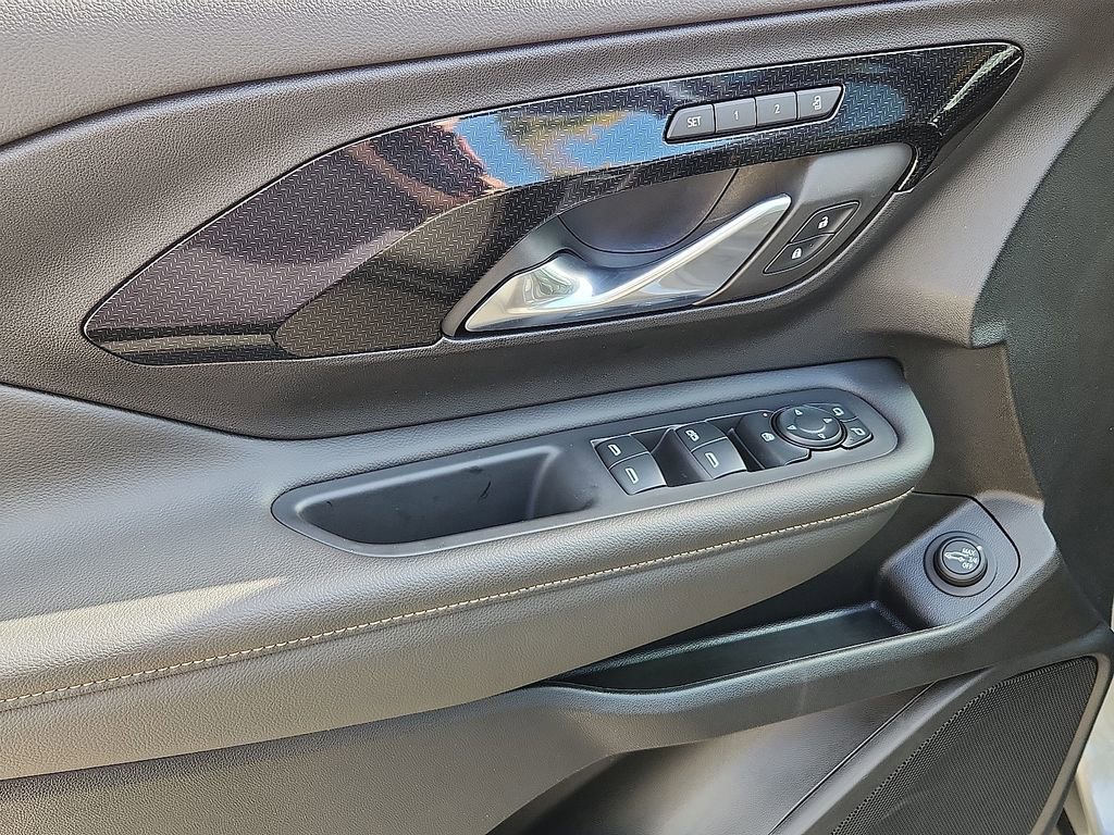 Used 2024 GMC Terrain AT4 w/ Infotainment Package II image 13