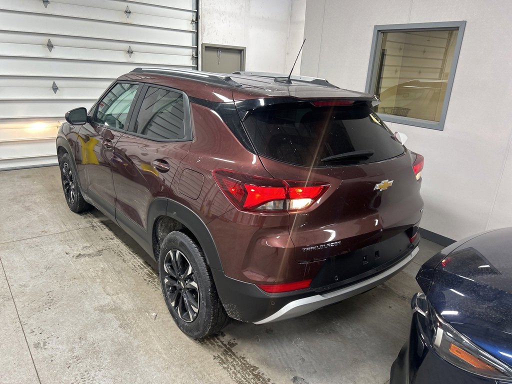 Used 2023 Chevrolet TrailBlazer LT w/ Convenience Package image 3