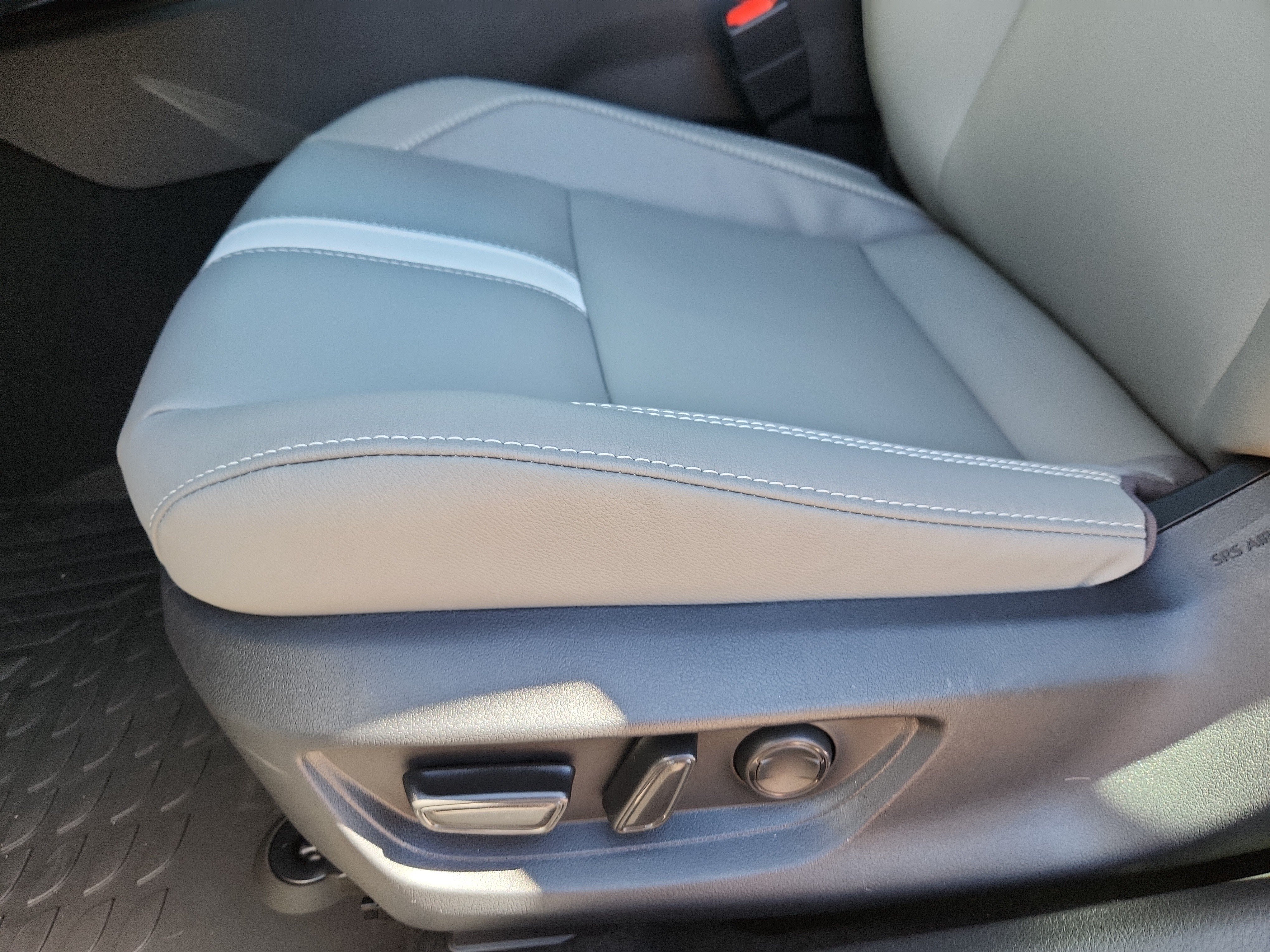 New 2026 Toyota Camry SE w/ Multimedia Upgrade Package FWD image 10