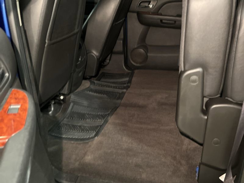 Used 2013 GMC Sierra 2500 SLT w/ SLT Convenience Package image 16