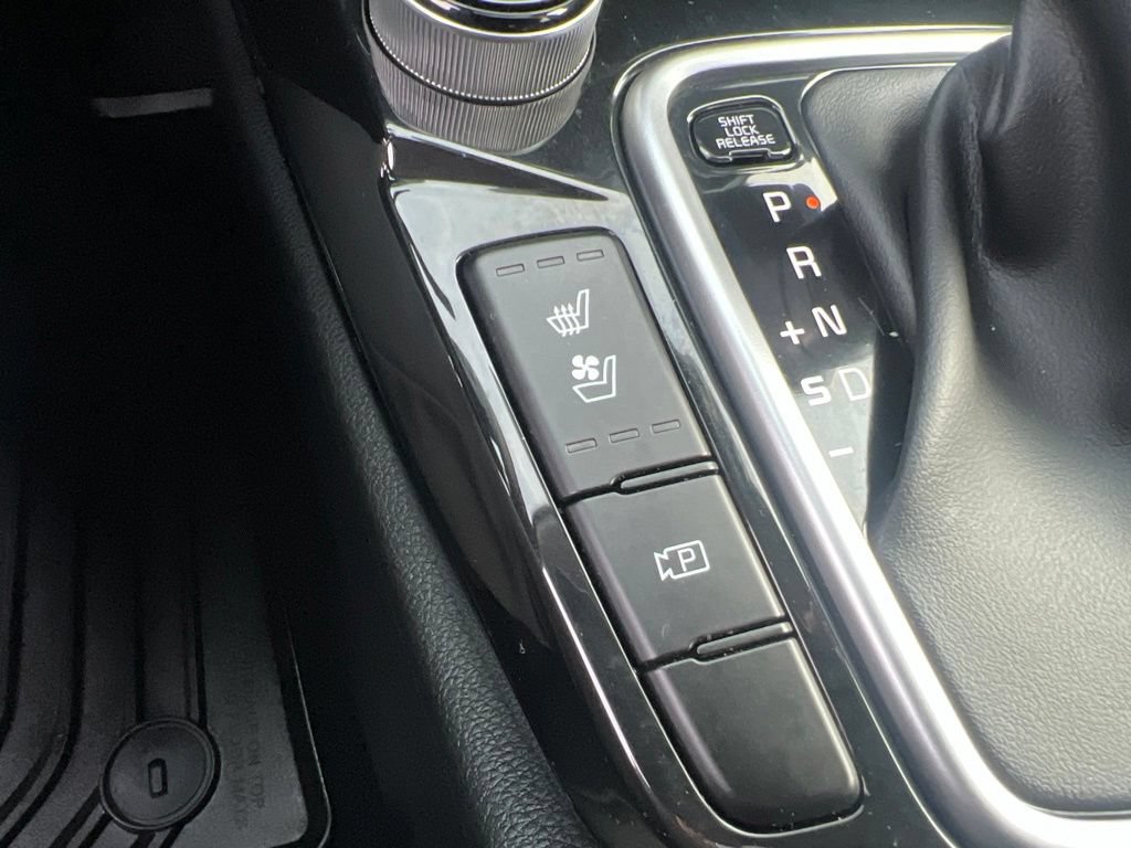 Certified 2024 Kia Seltos SX w/ SX Sunroof Package AWD/4WD image 63