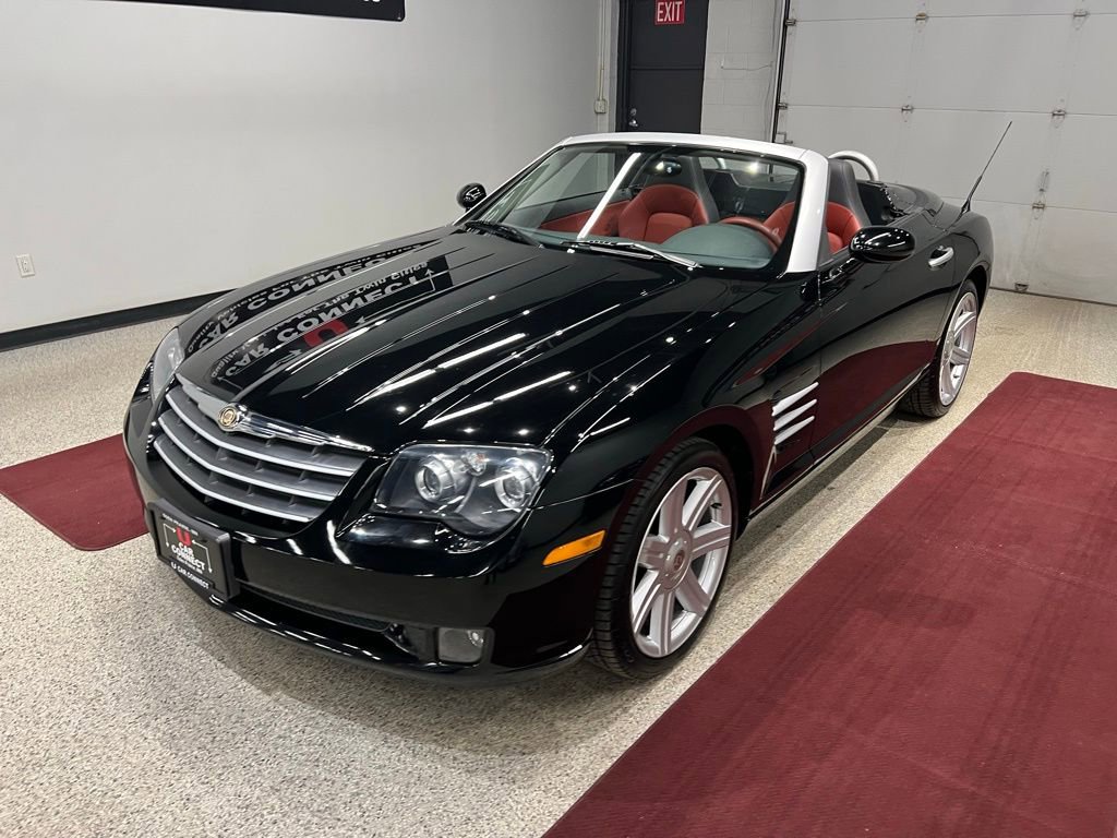 Used 2006 Chrysler Crossfire Limited image 4