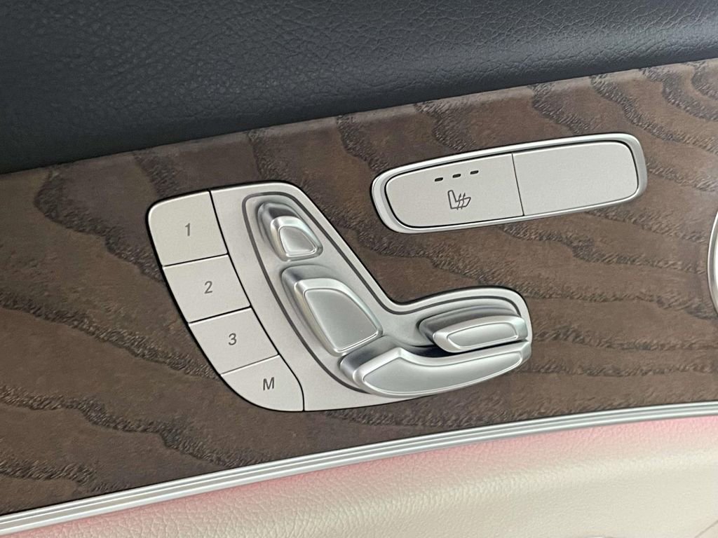 Used 2022 Mercedes-Benz E 350 Sedan image 15