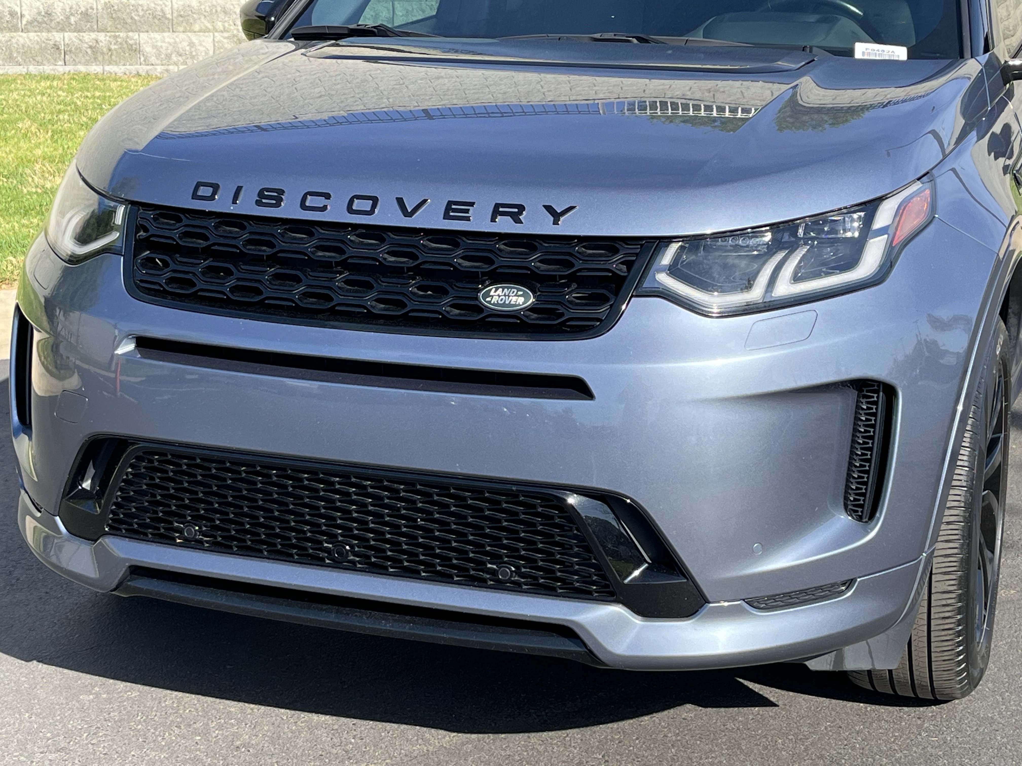 Used 2020 Land Rover Discovery Sport SE R-Dynamic image 11