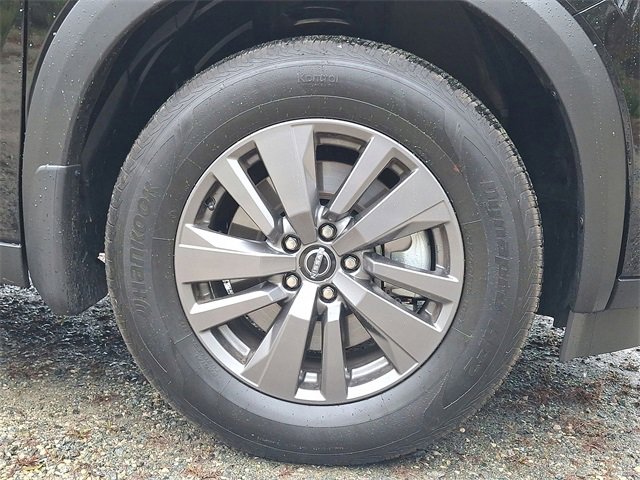 Used 2025 Nissan Pathfinder S image 26