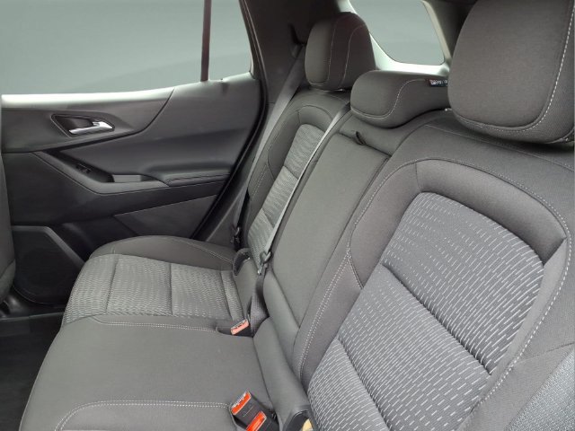 Used 2025 Chevrolet Equinox LT FWD image 14