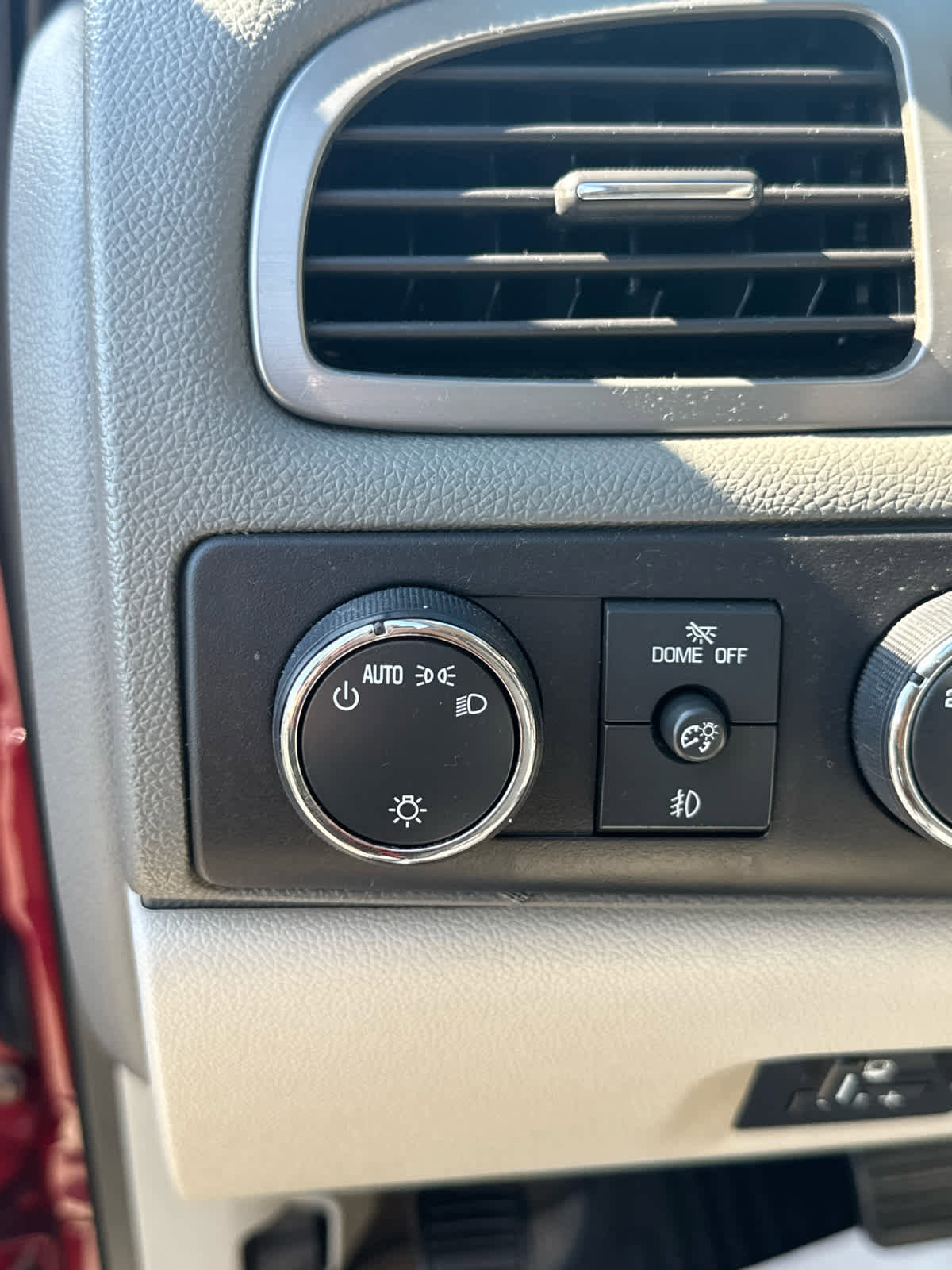 Used 2013 Chevrolet Tahoe LTZ image 20